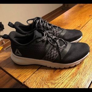 Women’s Tennis Shoes